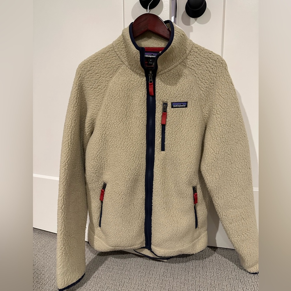 Cream Patagonia fleece